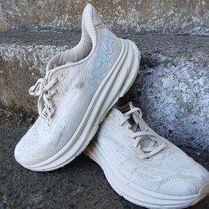 Clifton 9 Hoka Shoes